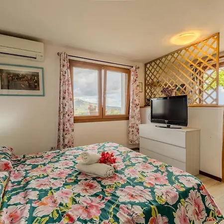 Rai's 1 - Nature And Panoramic View Apartment Olbia
